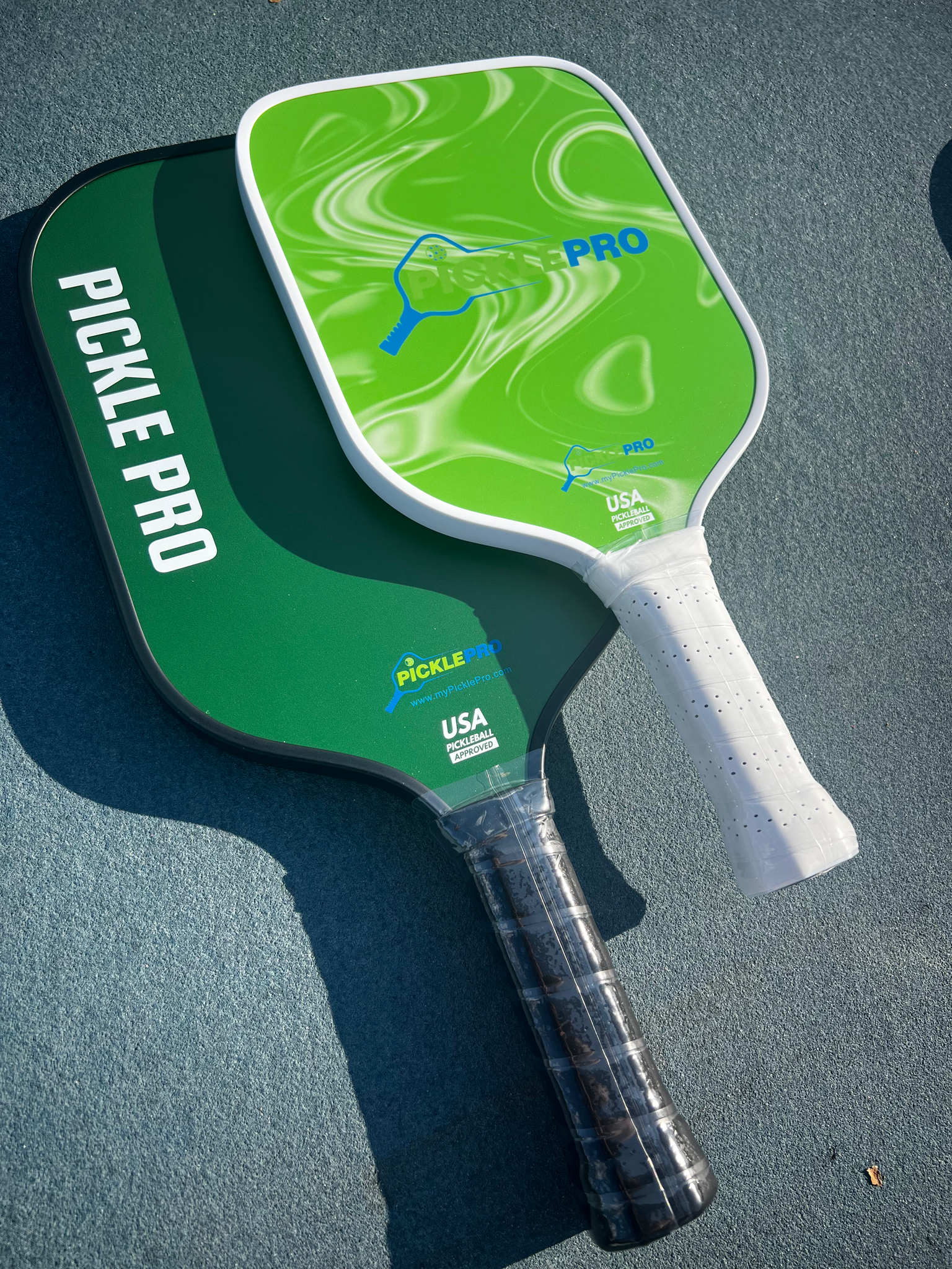 Family Game Pack - 2 Pickleball Paddles & 2 Glow-in-Dark Balls